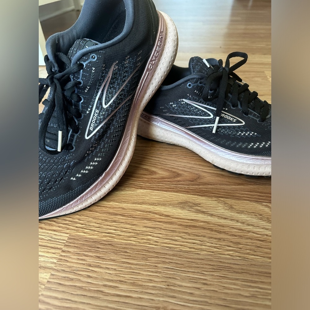 Brooks Glycerin 19 women’s size 11